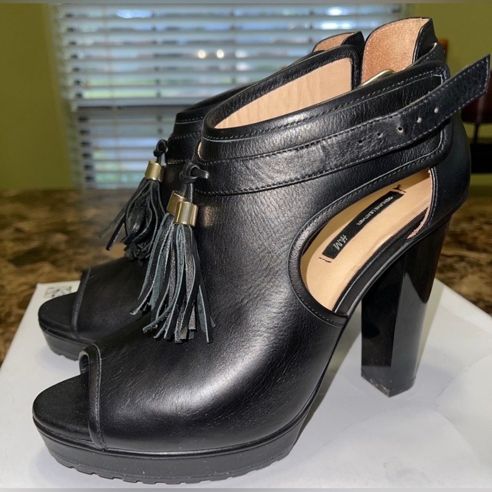 H&M Peep-Toe Ankle Boots with Tassels - Picture 3 of 4